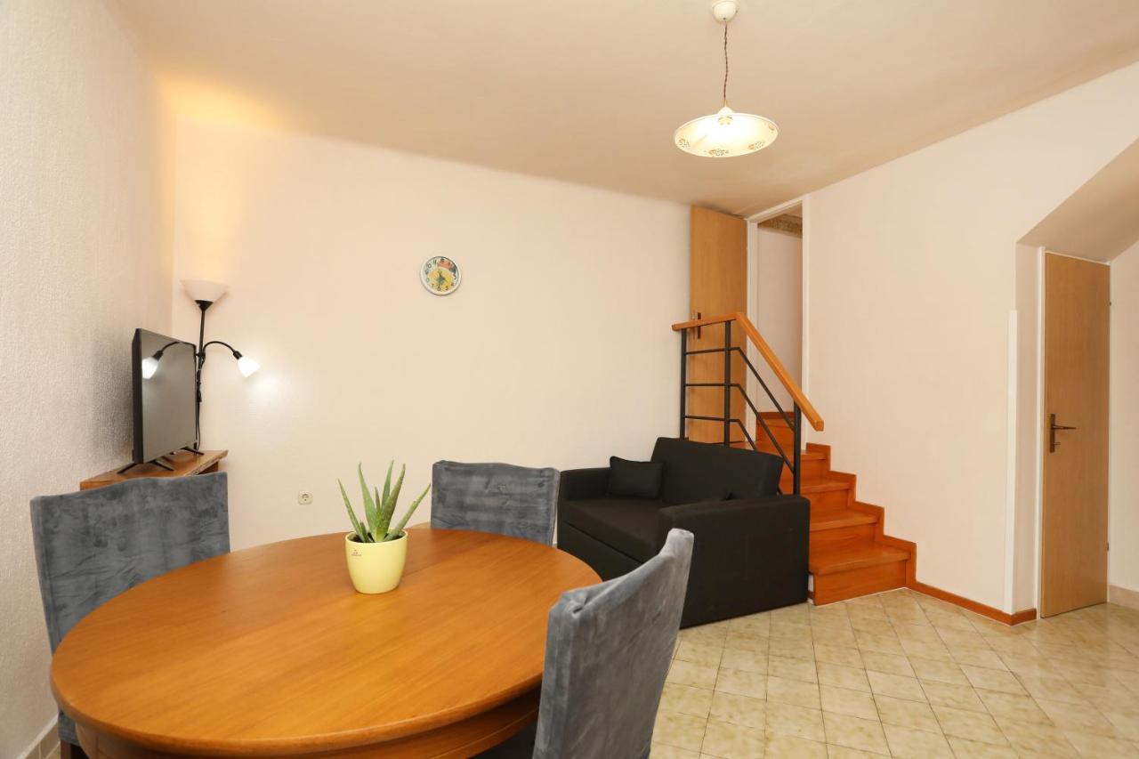 Casa Santo E Albina Rabac Villa Bagian luar foto