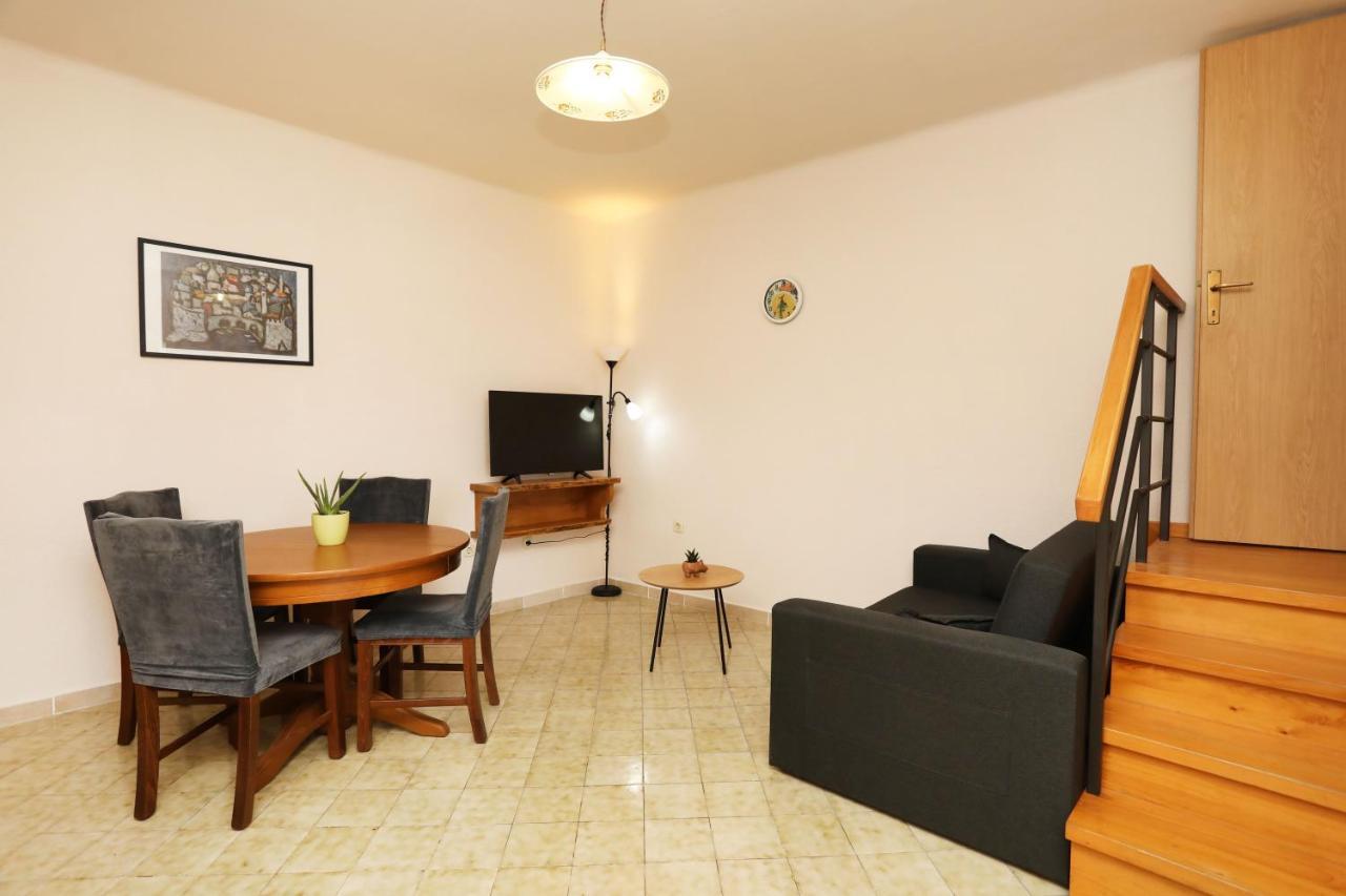 Casa Santo E Albina Rabac Villa Bagian luar foto