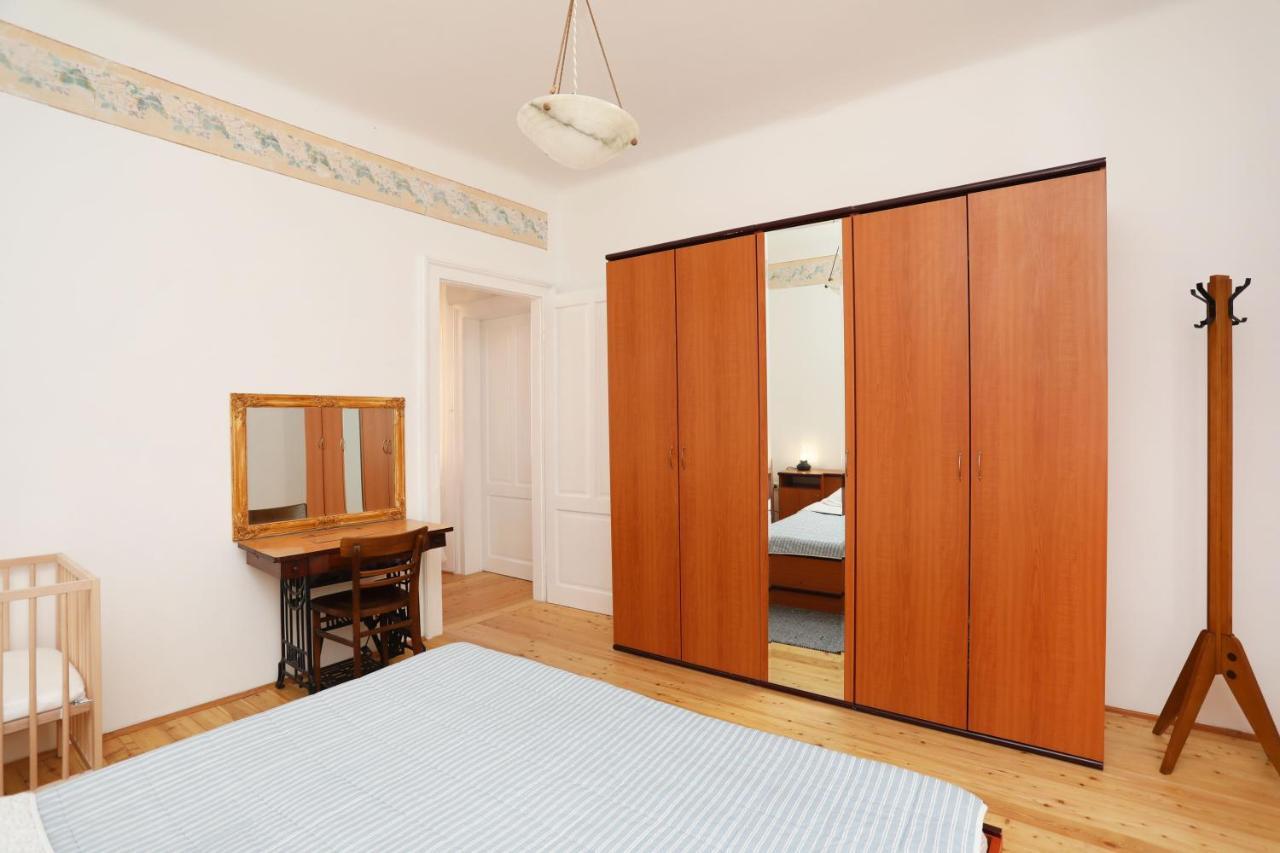 Casa Santo E Albina Rabac Villa Bagian luar foto